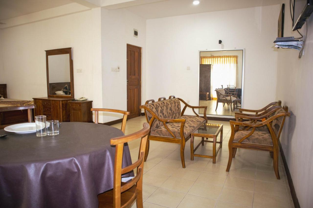Chamaya Holiday Inn Balangoda Exterior photo