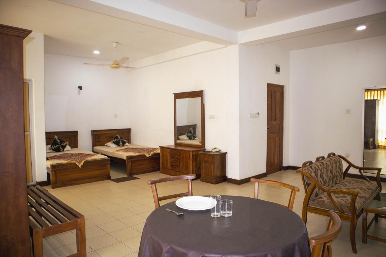 Chamaya Holiday Inn Balangoda Exterior photo